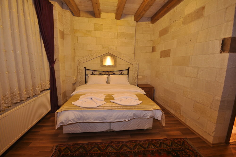 Cappadocia Stone Palace Goreme Exterior photo